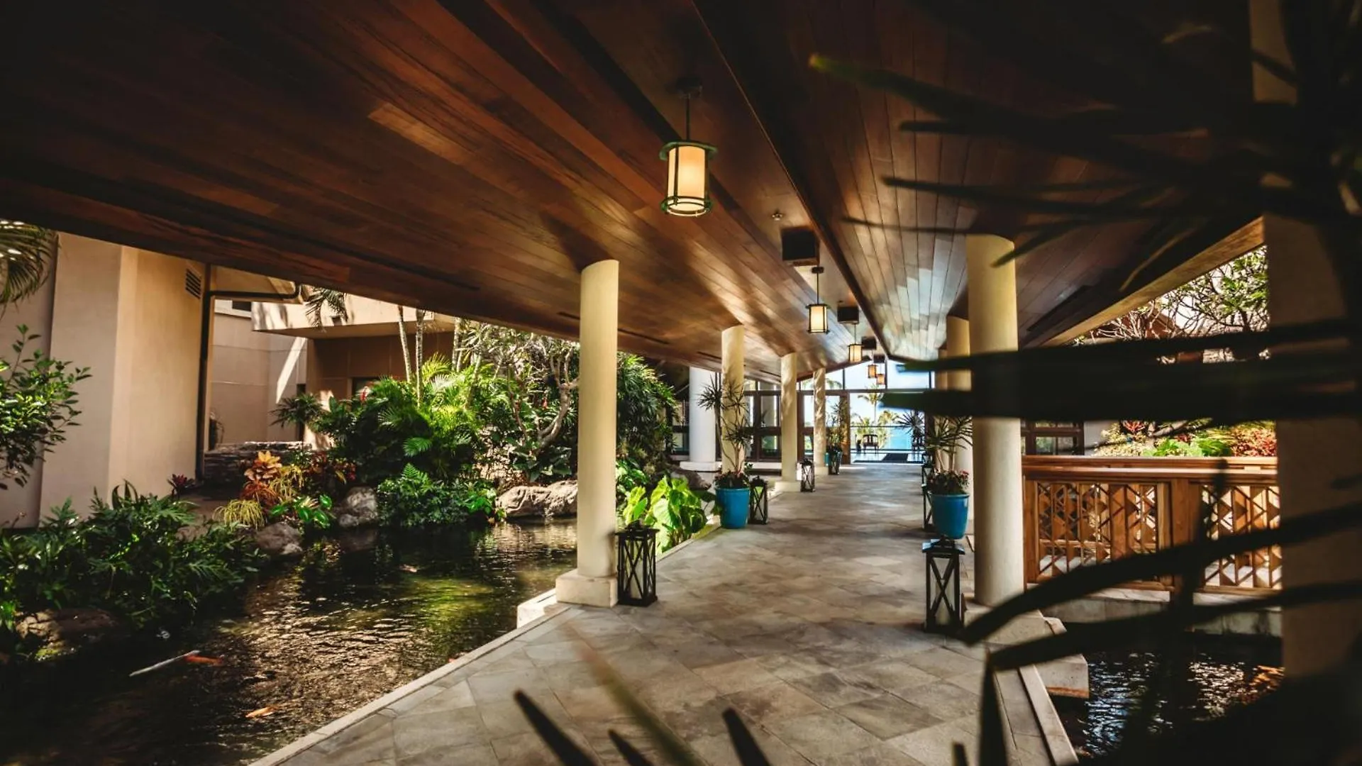 Kbm Resorts Free Car Molokai At Montage Kapalua Bay Ocean View Penthouse 0*,