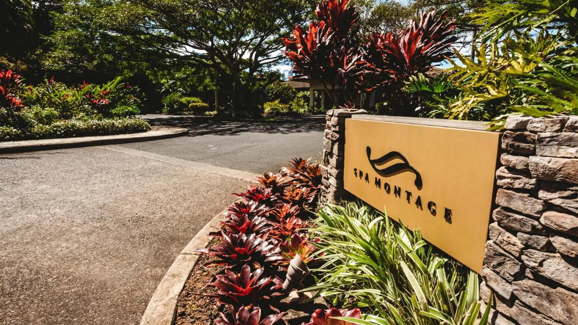 Kbm Resorts Free Car Molokai At Montage Kapalua Bay Ocean View Penthouse 0*,  United States