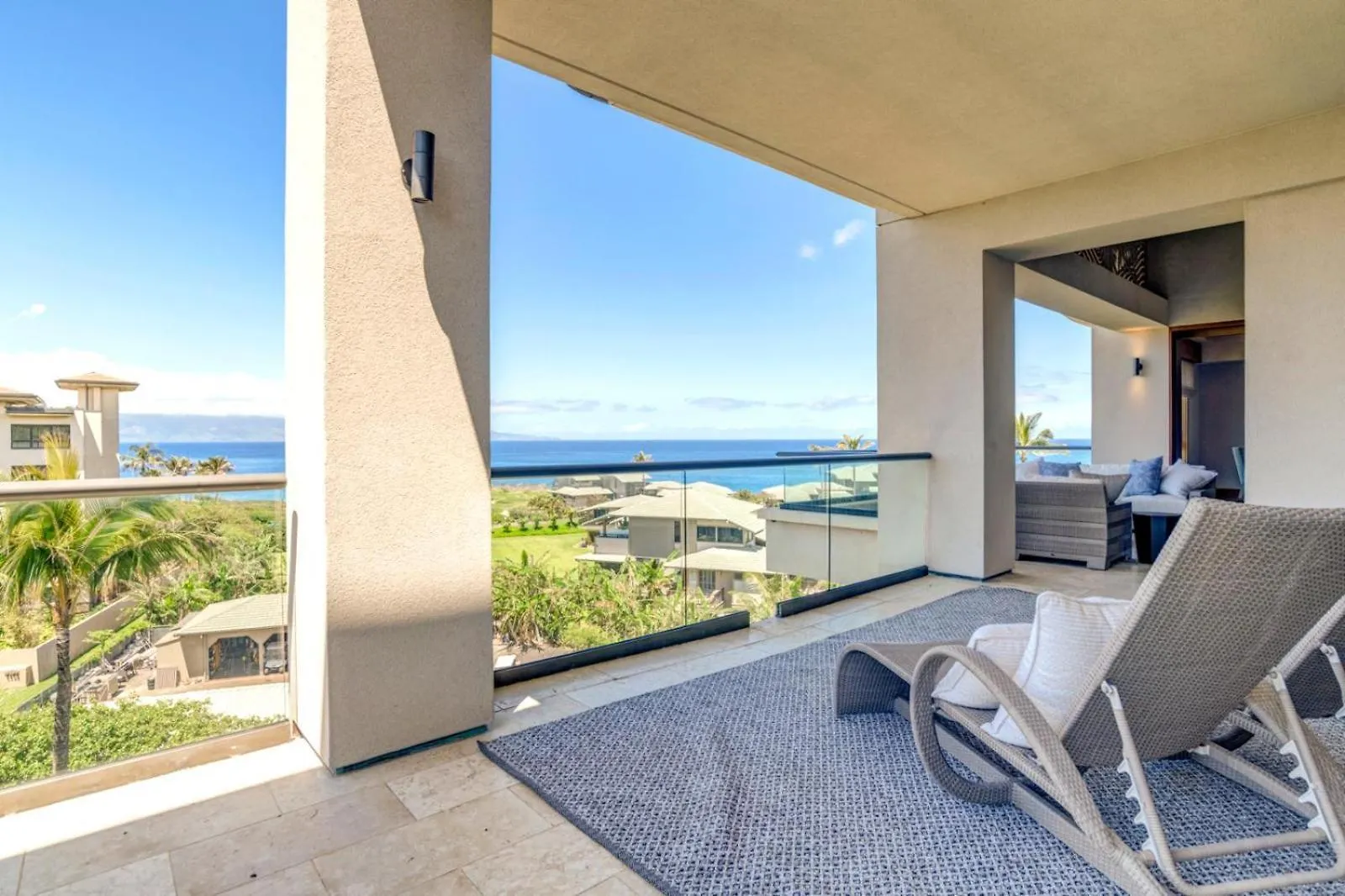 Kbm Resorts Free Car Molokai At Montage Kapalua Bay Ocean View Penthouse United States